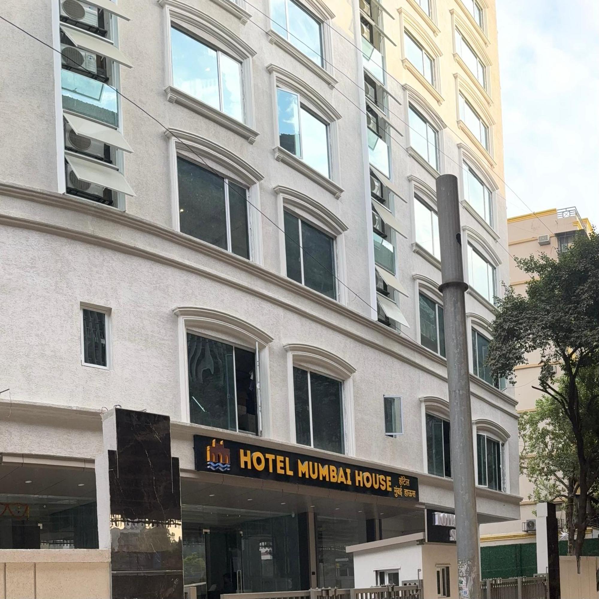 Hotel Mumbai House, Malad Exterior photo